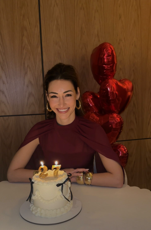 Timofe2's tweet image. Keep smiling; smiling more can bring you more good luck.