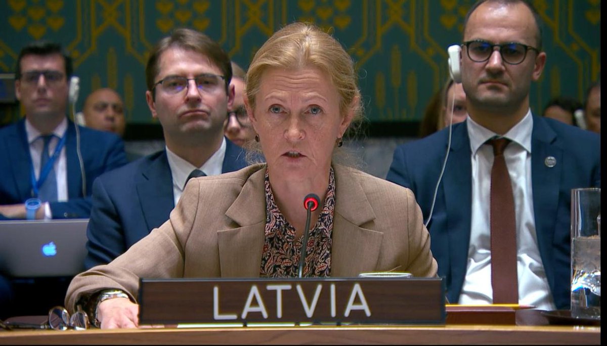 At today’s #UNSC emergency meeting on Venezuela, Latvia called for de-escalation, inclusive dialogue and respect of international law by all, expressing solidarity with the people of Venezuela and their right to freedom and democracy. The Maduro regime does not represent the will