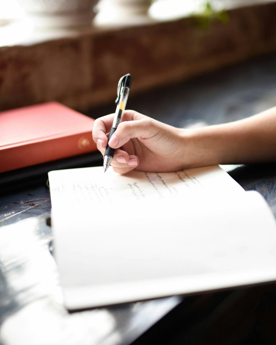 Magma Poetry tweet media