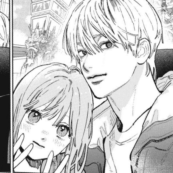 taking a selfie together ♡