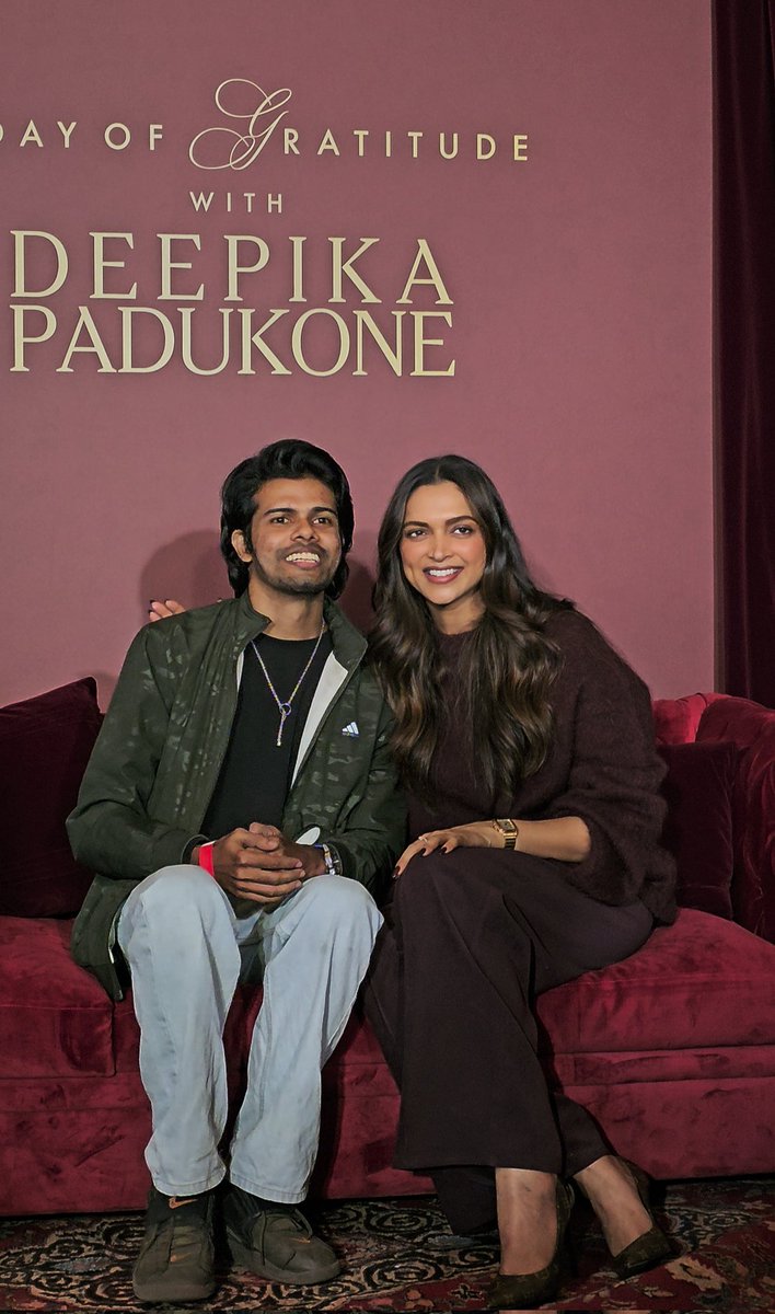 amrejin's tweet photo. Grace, confidence, and pure stardom ✨— sharing a frame with the queen herself 👑✨

Happy Birthday @deepikapadukone ❤️

#DeepikaPadukone #Iconic #Elegance #HappyBirthdayDeepikapadukone https://t.co/lmjGsqG1g5