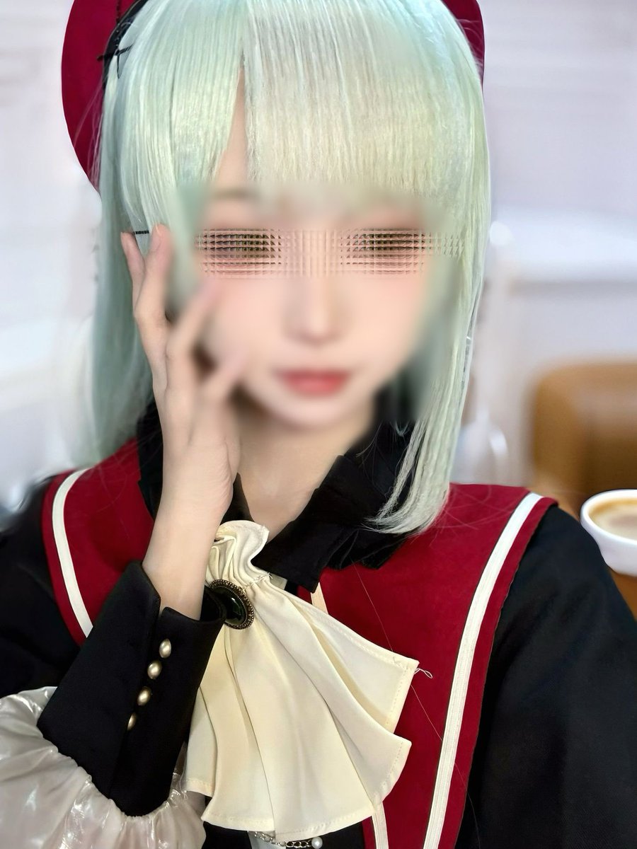 yue32048's tweet photo. 第一次玩骰子游戏的小绿奴
亲手贡献自己的小女友哦
留情一下，打个码曝光出来叭
#绿帽 #骰子游戏  #投稿曝光 #贡献女友 
（限时曝光24小时） https://t.co/juLkSkgmZ4