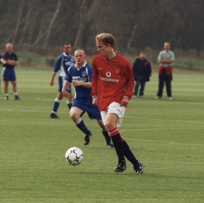 A young Darren Fletcher with an even younger Wayne Rooney at Carrington on 13th October 2001 #ManchesterUnited