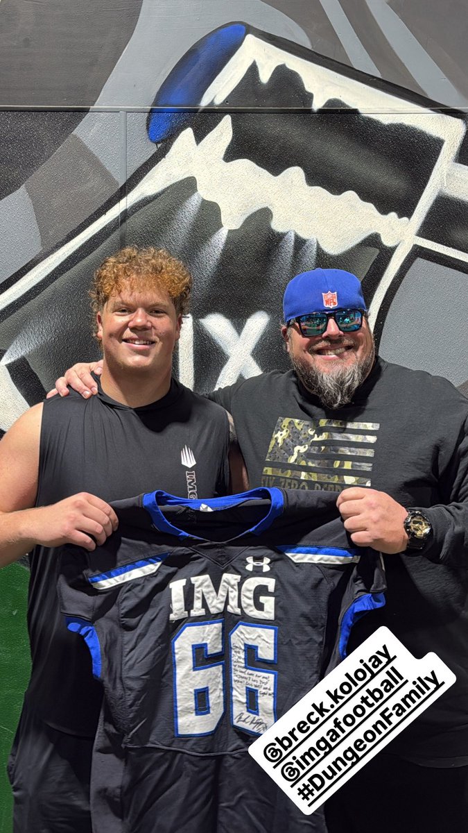 SixZeroAcademy's tweet photo. This 1 is special! @breck_kolojay w/ a 66 for the wall @SixZeroAcademy! WHY WE GRIND BK! @uscfb @LincolnRiley @CoachZachHanson are getting a LEADER OF MEN! #DungeonFamily https://t.co/8UQIO1SCbm