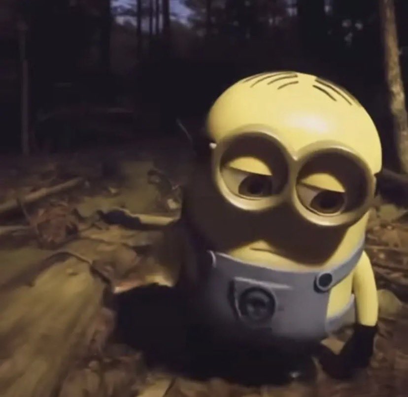 me da mucha vergüenza tener que explicar porque estoy triste o molesta porque siento que son cosas que no valen la pena pero aun así me duelen igual