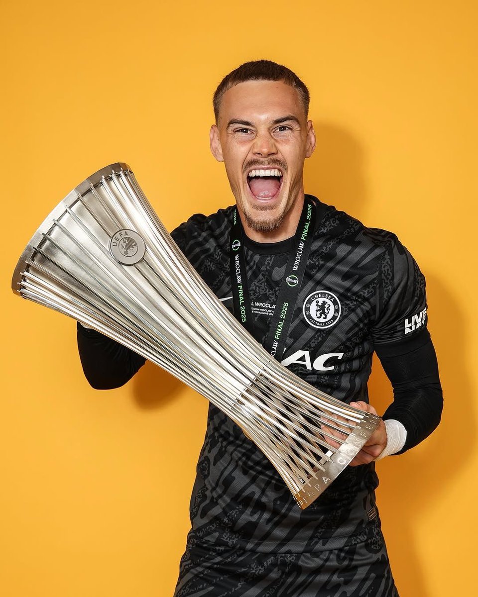 “Come to Beşiktaş” demenin şimdi tam zamanı 🔥🦅

İnstagram ; filipjorgensen1 

Hey Filip, Come To Beşiktaş 🦅<a href="/filipjorgensen1/">Filip Jörgensen</a>