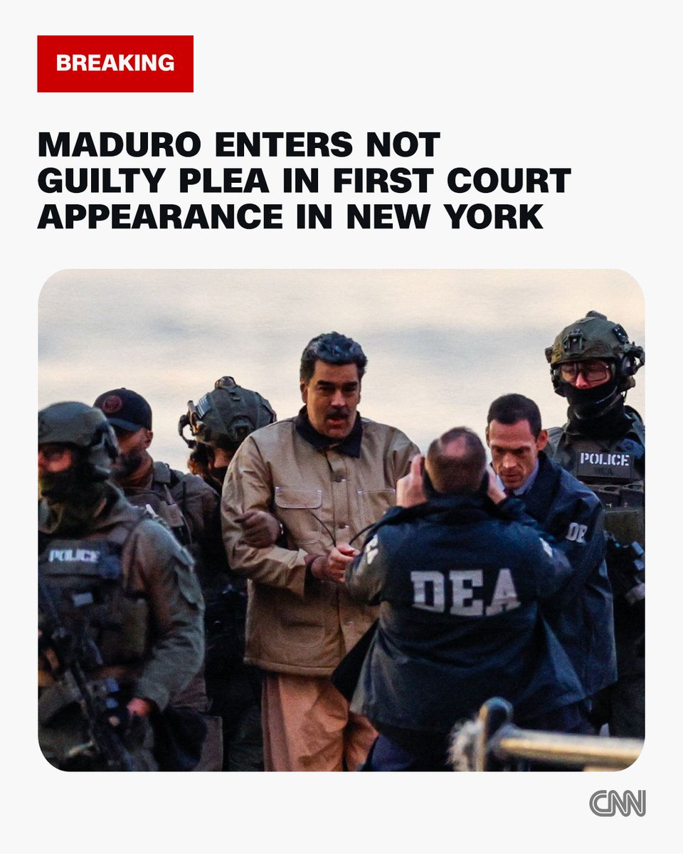cnnbrk's tweet image. Ousted Venezuelan leader Nicolás Maduro pleads not guilty in New York court, telling the judge that he's "still president of my country." Follow live updates: cnn.it/49mYnVY