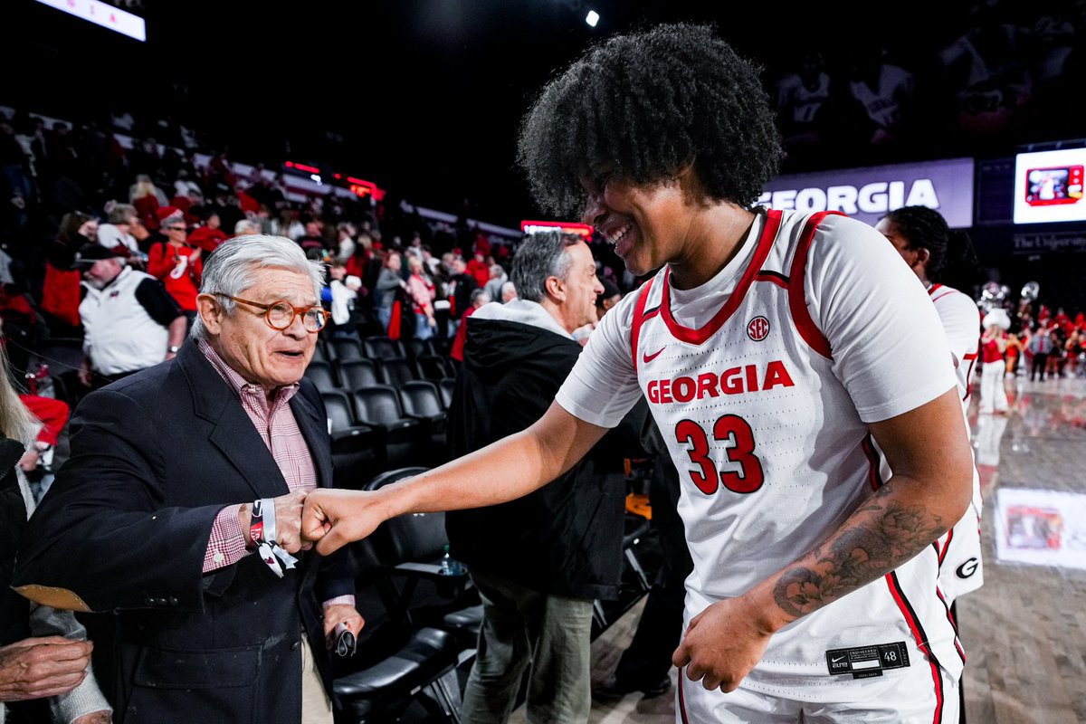 UGA_WBB's tweet photo. Safe to say Dawg Nation was the sixth man last night 👏

We need you back for Thursday’s match up against No. 12 LSU at 6:30 PM‼️

#GoDawgs https://t.co/o9e6fmgxIj