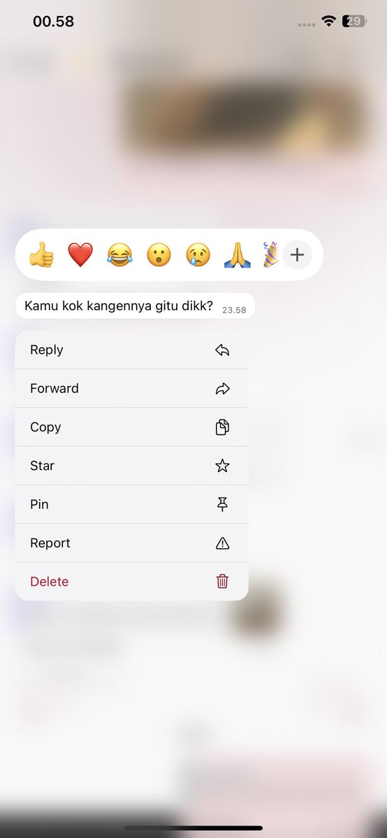 kenapa cewe kalo kangen suka ngambek gitu siii