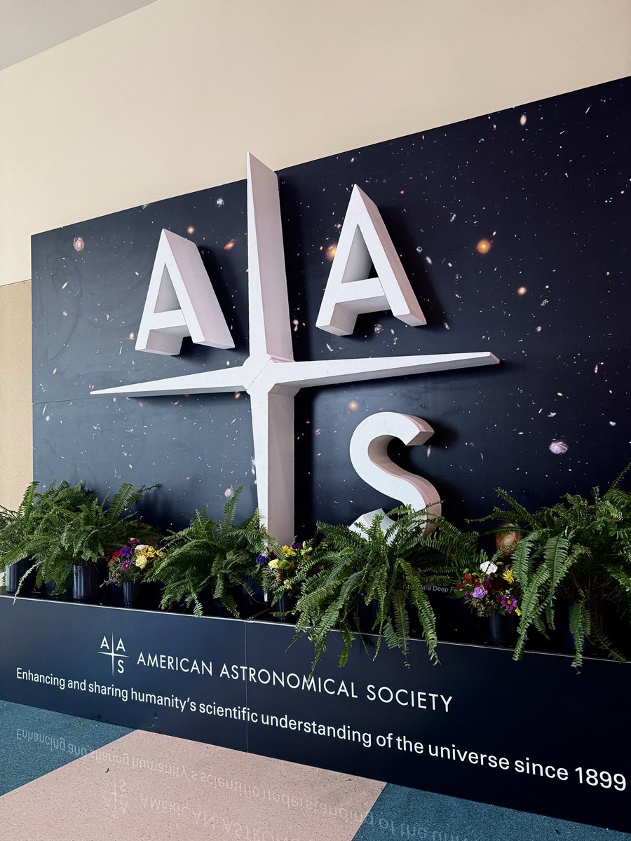 Fazlu666's tweet photo. At the American Astronomical Society (AAS) meeting in Phoenix, Arizona. Folks around, please DM. Let's chat over a coffee. #AAS #Astronomy #AcademicCareer #Cosmology https://t.co/riMl8FFwdu