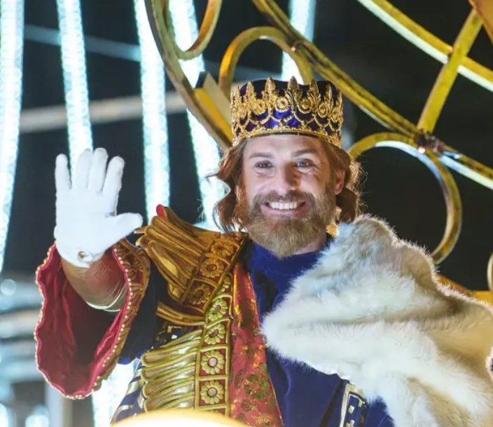 #CabalgataRTVE Baltasar y Gaspar siempre serán ellos. #CabalgataDeReyesMagos