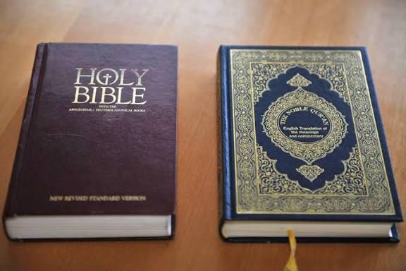 MasterMaliq's tweet image. As a non-Muslim, why do you think the Bible is a better or more perfect book than the Quran?