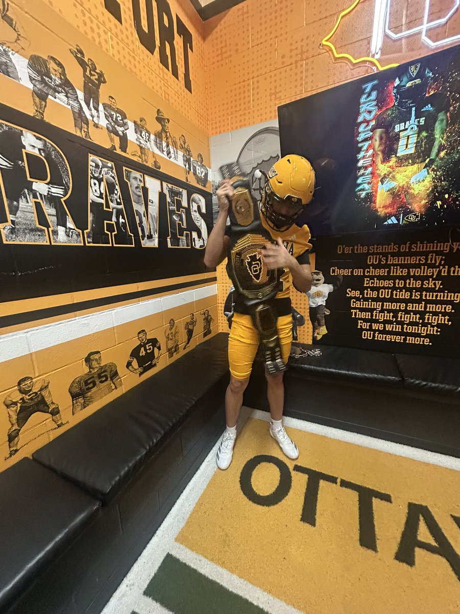 chase_blade2008's tweet photo. Thank you @CoachNickDavis And @OttawaBravesFB For having me down for a visit can't wait to see what the future holds.
@Coach_CAnderson @CoachSCDub @levelUPfootball @baylintrujillo @CoachTRay_ @JustinBoone1983 @Ck2Sports https://t.co/tqt6eOeAh2