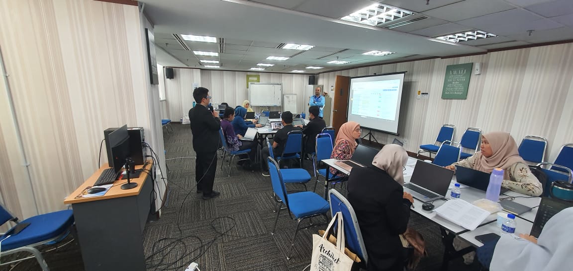 uvm_jkr's tweet photo. 25-27 November 2025 Kajian Value Engineering (VE) bagi  projek
@KemPendidikan

@CKP_JKR

yang dimudahcara oleh pasukan fasilitator
@uvm_jkr

@JKRCPAB

@IPJKR_Official

@RoslanisE

@JkrMaria

@RbSafarina https://t.co/inFmIXFwbv