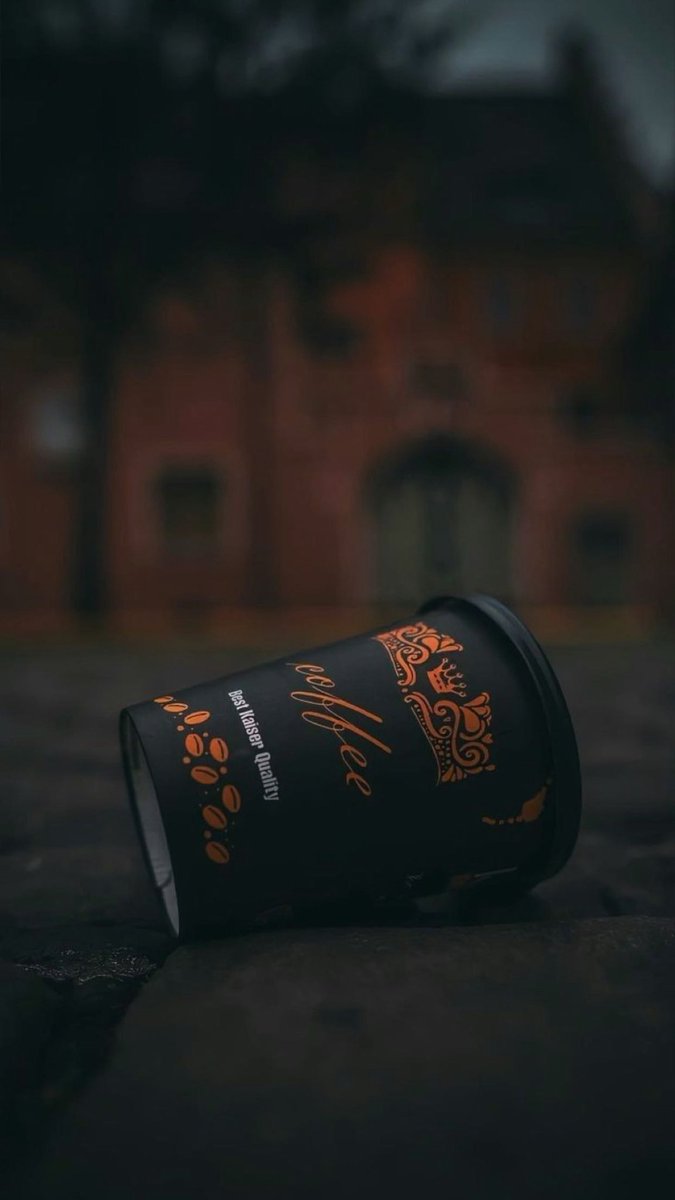 سلاماً لكل من يتركون بنا أشياء جميلة تجعلنا نبتسم حين نتذكرهم فى زحمة الحياة..

❀𓆩•҉᭄𓆪