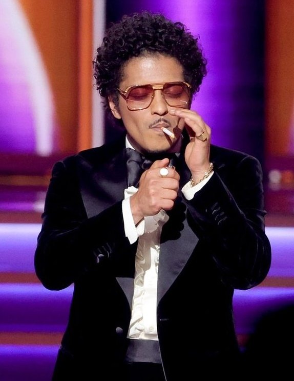 lets_just_kiss_'s tweet image. 