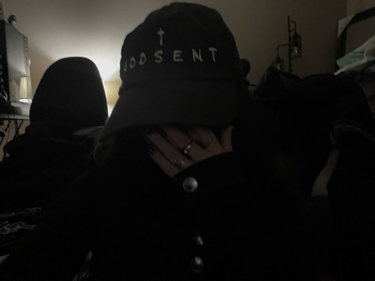 gothish (@goth1sh) on Twitter photo 