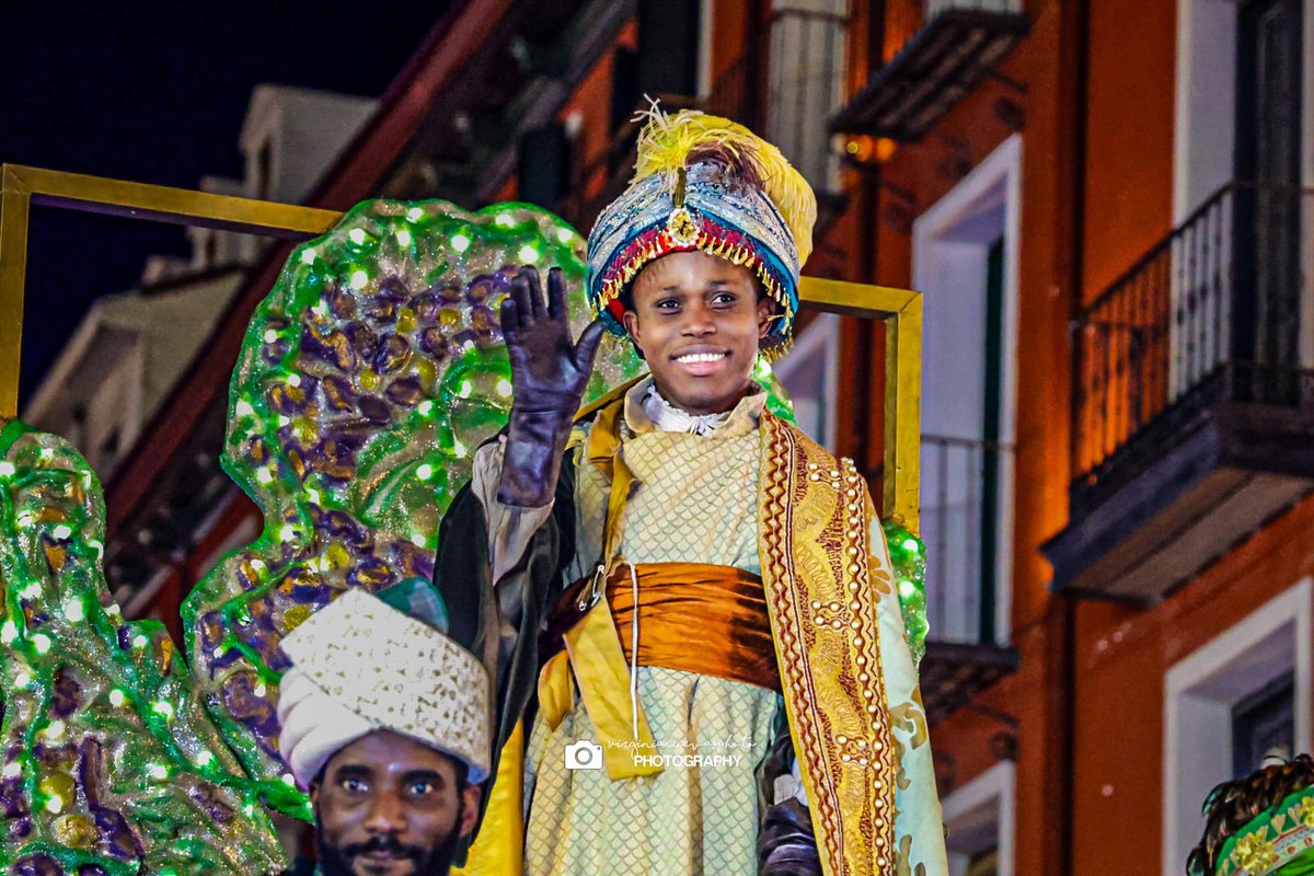 VirCuevas79's tweet image. Los Reyes Magos llenan #Valladolid de ilusión y sueños en cada niño.
 Feliz Noche de Reyes! 

#valladolid
#cabalgatavalladolid 
#Cabalgata 
#CabalgataVLL2026