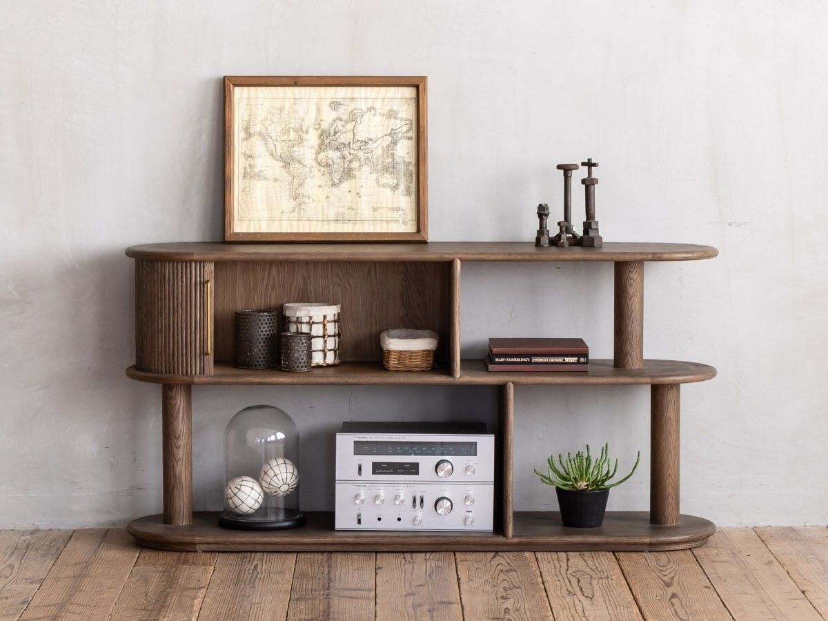 ジャバラ扉付きで、デザイン性と使いやすさを兼ね備えたオープン