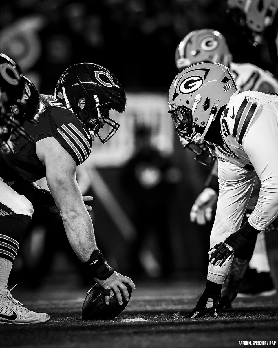 ChicagoBears's tweet image. Round 3