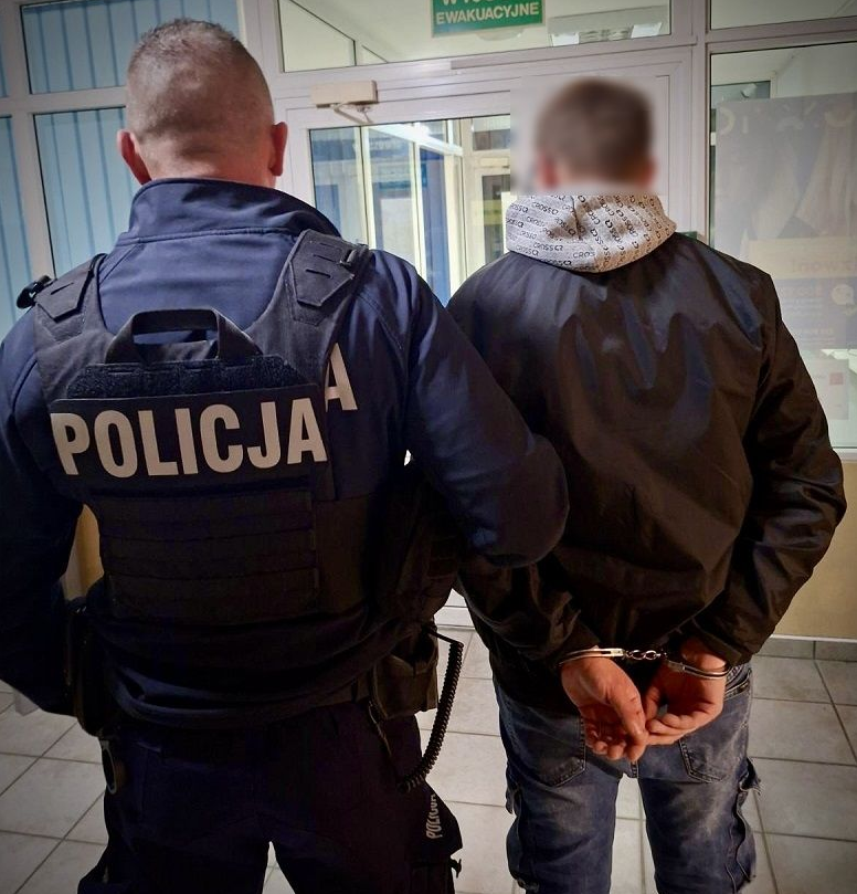 Służby w akcji tweet media