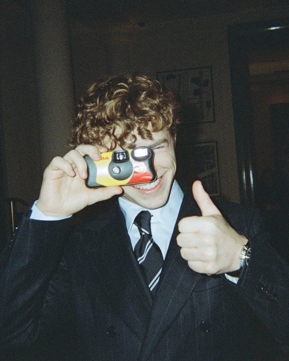 thekravtsov's tweet image. These last five months have been the craziest I've ever lived, but since our paths crossed, my life has become happier. Happy birthday, Max. I couldn't ask for a better son – seventeen looks good on you. Papa is proud ✨️🥳