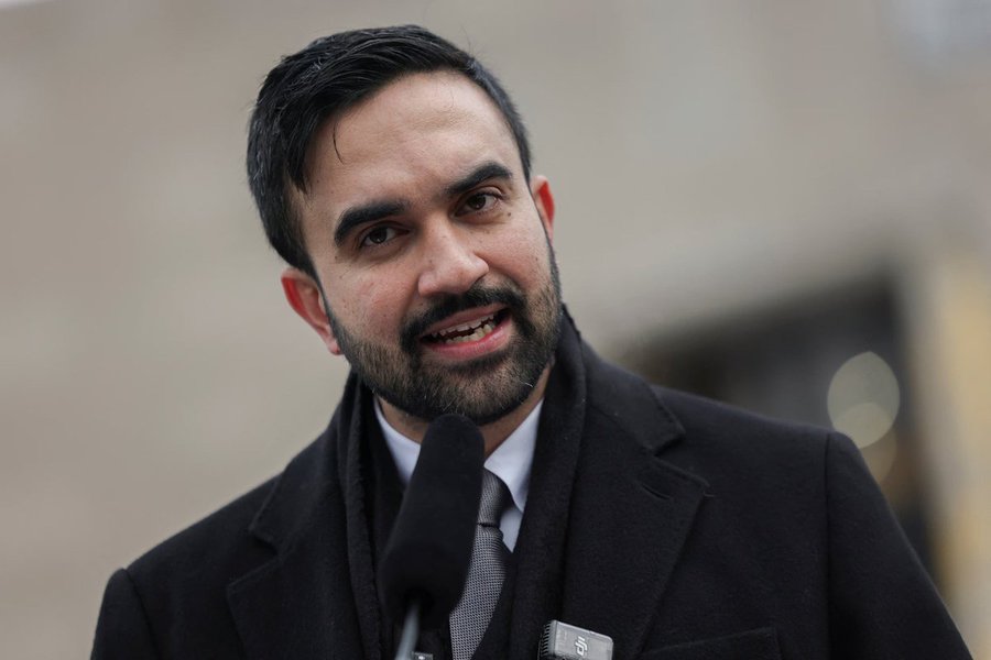 Los judíos estadounidenses que votaron por Mamdani ahora dicen:

“De repente cambió. Había prometido proteger a los judíos”.

¿En serio? ¿En qué diablos estaban pensando, queridos hermanos judíos?
¿Cómo se han dejado engañar?