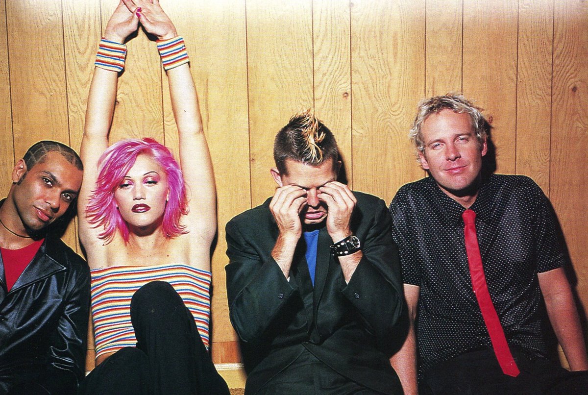 nodoubt's tweet photo. Don’t let it go away, this feeling has got to stay 🪐 https://t.co/7NFz58lUeH