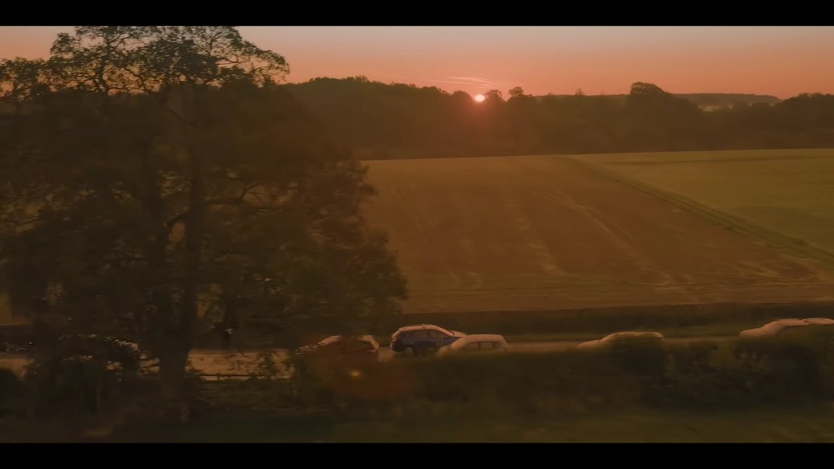 tardisgirl93's tweet image. what an epic ending scene..... #corriedale was beyond amazing!!👏🏻👏🏻👏🏻👏🏻👏🏻

well done, everyone involved 🥹🫶🏻