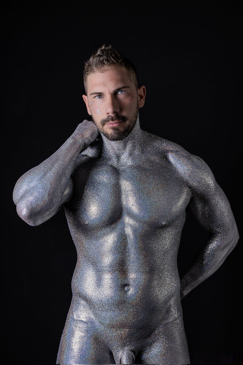 End_Exp's tweet image. Stay Tuned! 
bestfans.com/eexphoto