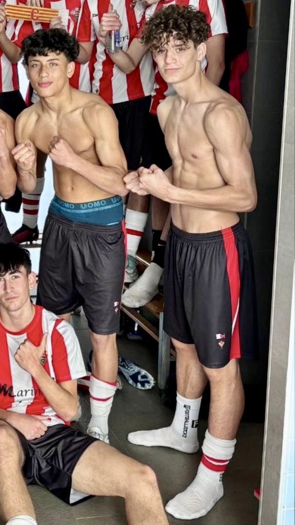 StraightArchive's tweet image. 