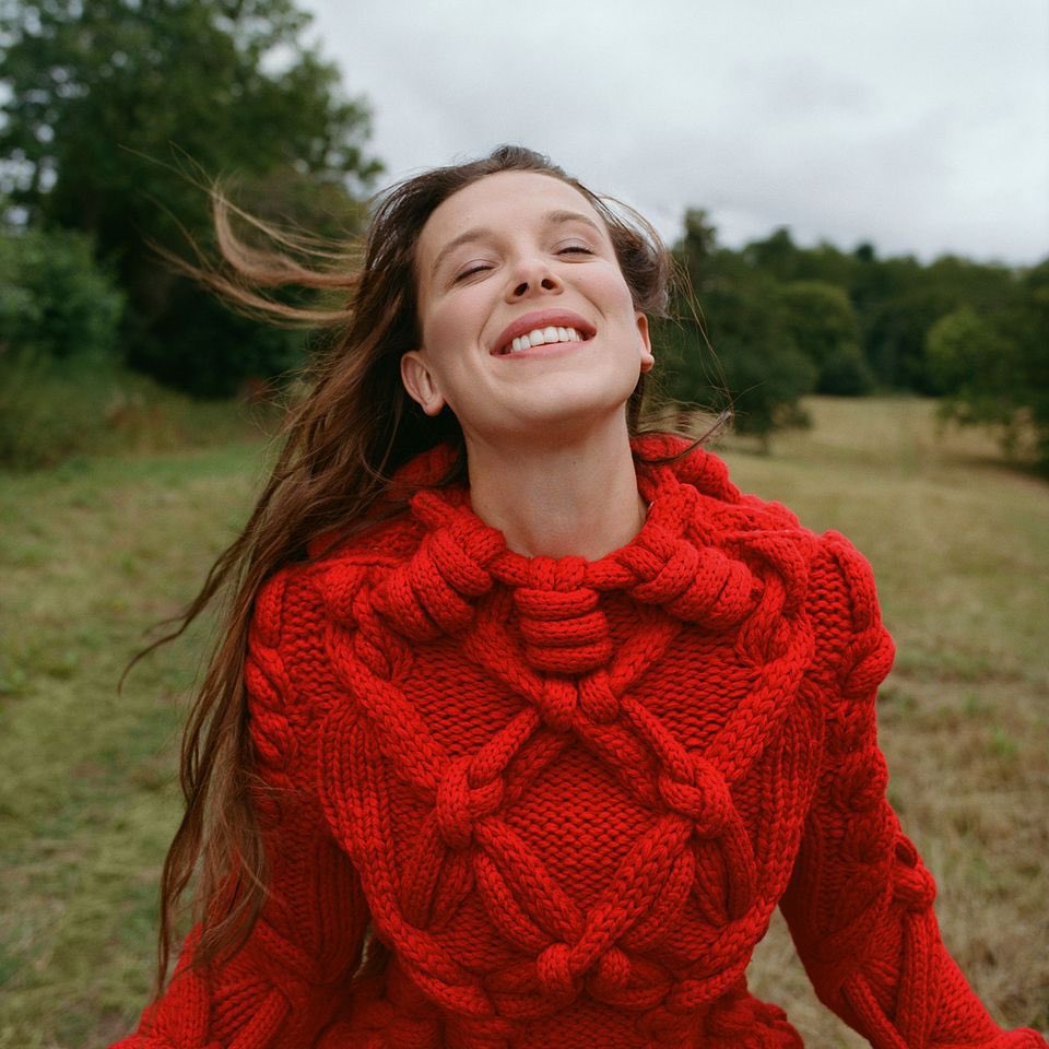 FilmUpdates's tweet image. Millie Bobby Brown will next be seen in:

• ‘Enola Holmes 3’ (w/ Louis Partridge) dir. Philip Barantini

• ‘Perfect’ dir. Gia Coppola (Kerri Strug biopic)

• ‘Just Picture It’ (Romcom w/ Gabriel LaBelle) dir. Lee Toland Kreiger 

• ‘Prism’ (Supernatural Series)