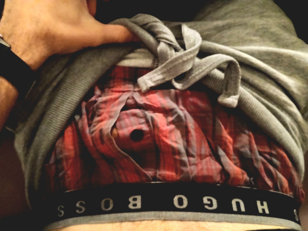 zh_player's tweet photo. Anyone up to suck me today?

#boxers #dick #horny #boxershorts https://t.co/ULsti4jQRf