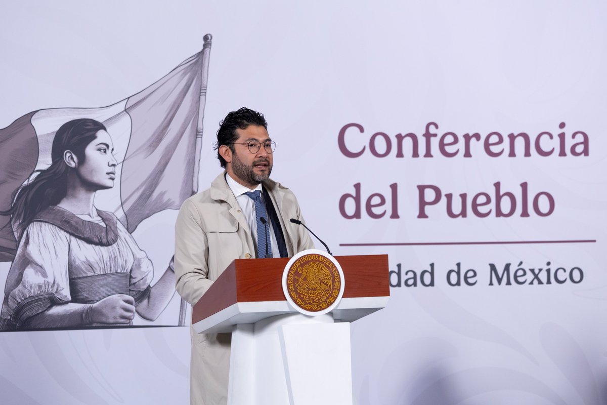 La presidenta descartó cualquier riesgo real tras las declaraciones del mandatario estadounidense. Calificó sus palabras como "formas de hablar" 💬 y reveló el firme rechazo de México a propuestas de ingreso del Ejército de EE.UU. ⚔️
fotorreporterosmx.photoshelter.com/gallery/Confer…

#México #Sheinbaum