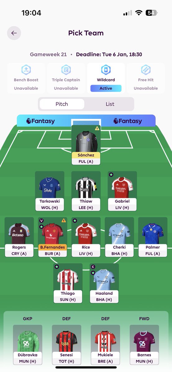 Braidijo97's tweet photo. @FPLGenetics Agreed.. thoughts on this wildcard and any changes you’d recommend? Unsure on 4th def spot, going for a long term plan with view to switch Cherki to Enzo in GW24 https://t.co/su47g7abFM