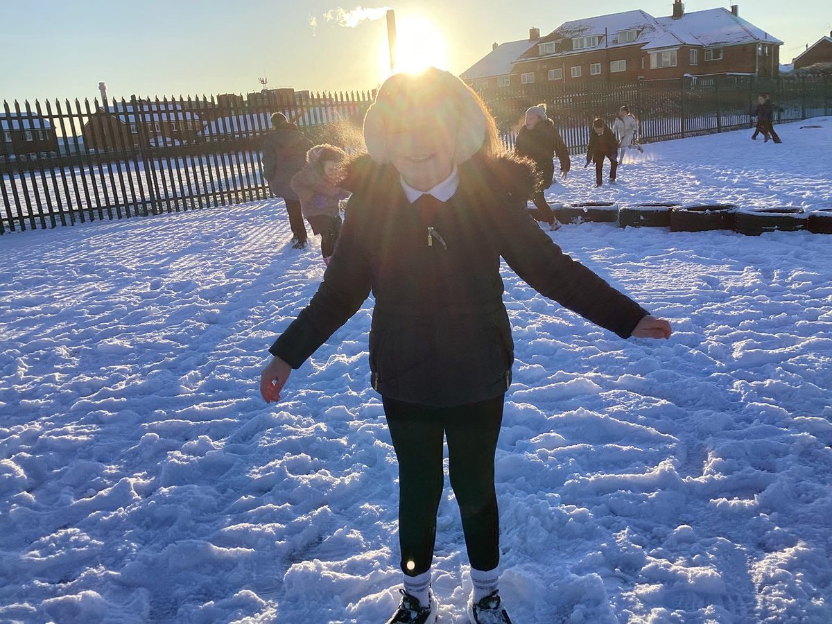 West View Primary School tweet media