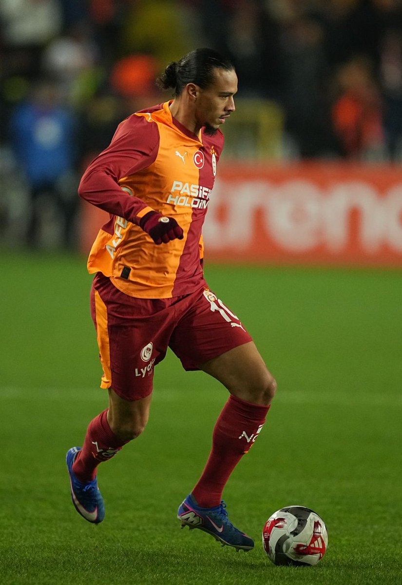 Galatasaray's number 10.