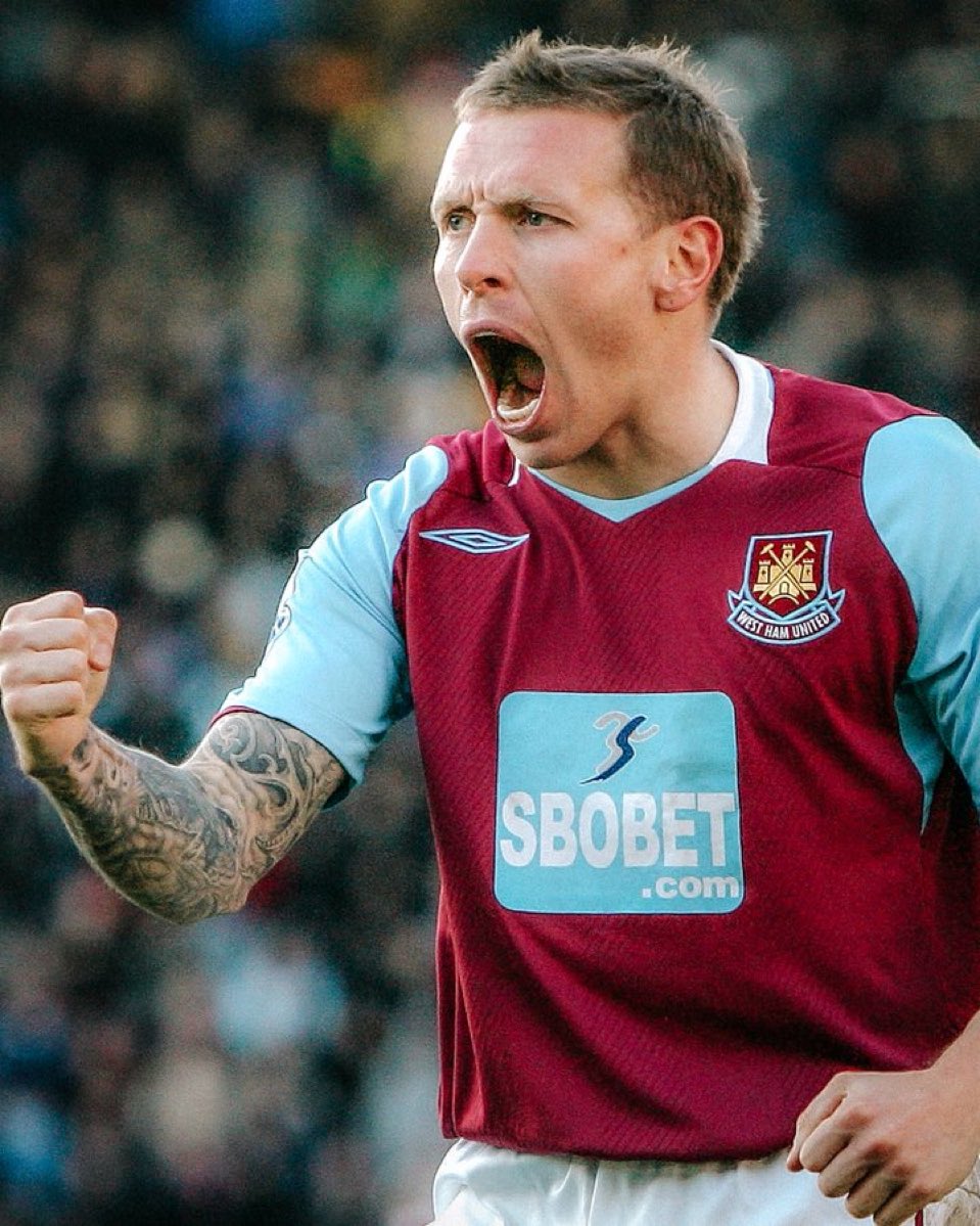 WHUFC_News's tweet photo. Get Bellamy in after the World Cup for our promotion charge https://t.co/o4URb2cJF8