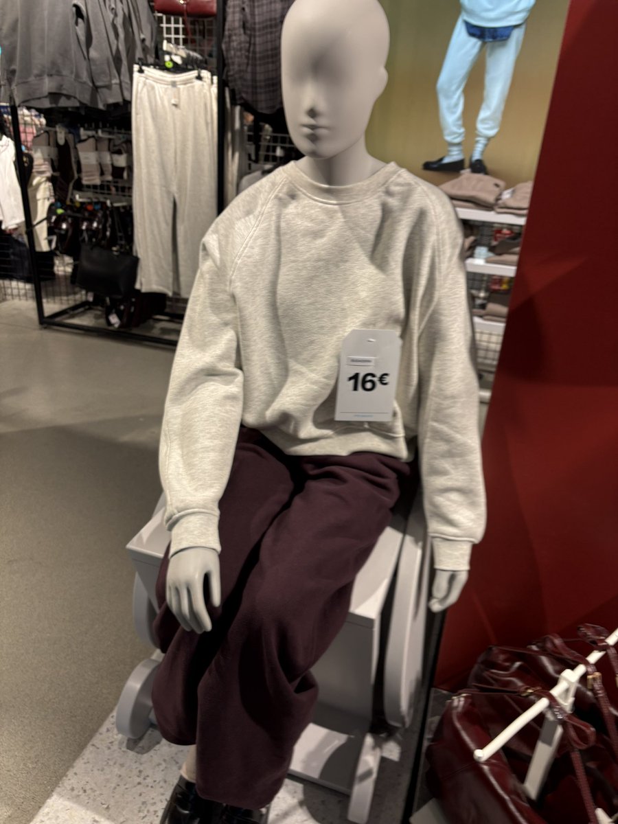 Esto lo vi el otro día en el Primark de Madrid… no puede ser coincidencia
