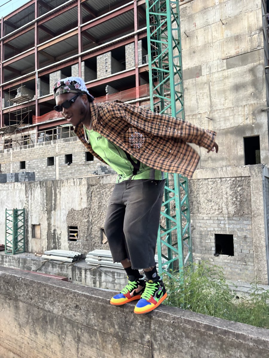 kellykurlz's tweet image. HARBOUR BOYS