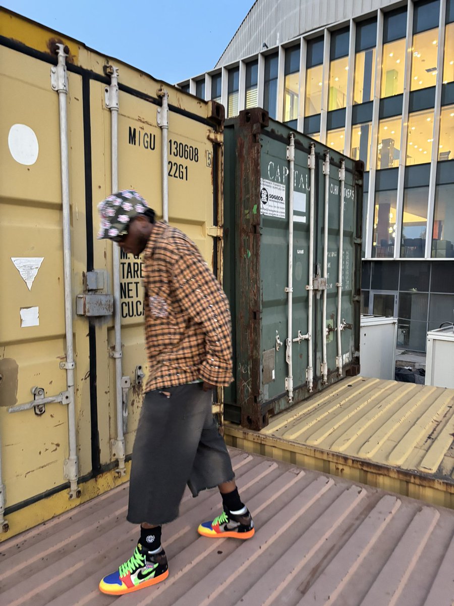 kellykurlz's tweet image. HARBOUR BOYS