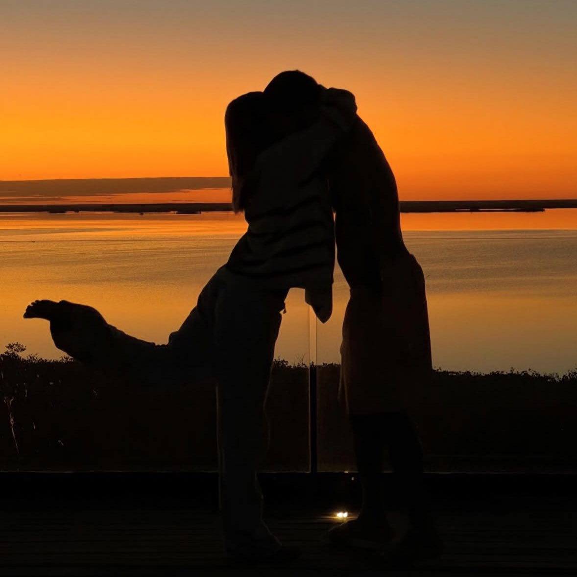 el pie jajajaja que ternura🥹 tini es solo una chica enamorada