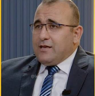 Omar_Madaniah's tweet image. ان اشاءالله يكون عمر رحمون و رامي عبدالرحمن اجتهم الجلطه بعد رؤيتهم للرئيس الشرع وهو يتمشى بشوارع دمشق اليوم