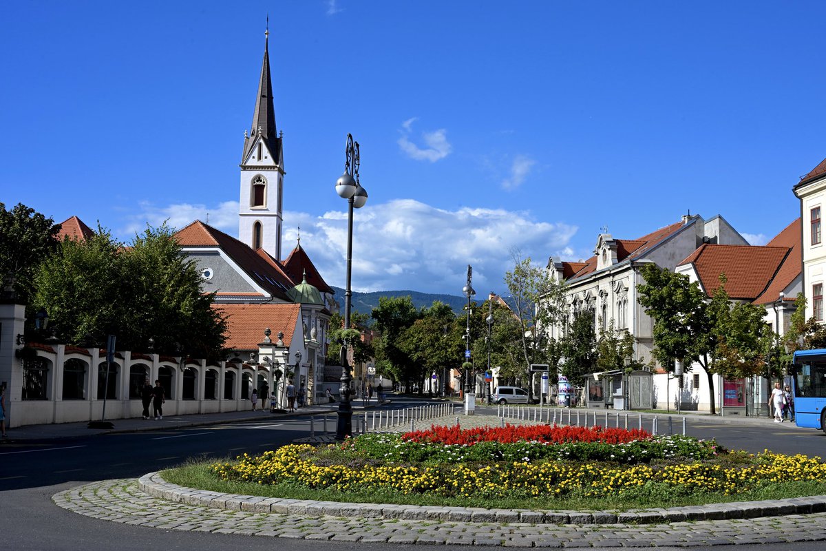 kenzyamodealien's tweet photo. Zagreb, capital of Croatia https://t.co/lm1cNjtkzx