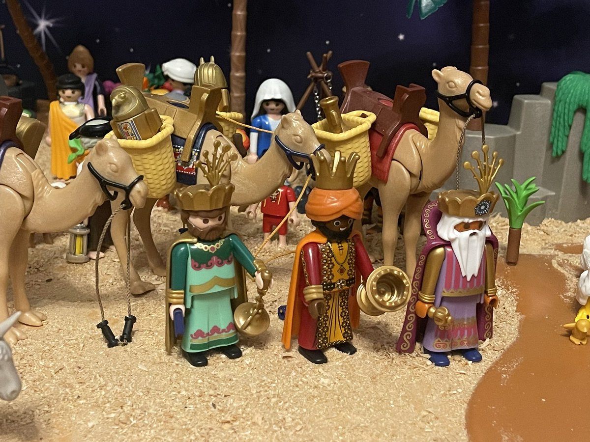 ¡Ya vienen los reyes!

#reyesmagos #ssmmreyesmagosdeoriente #felizNavidad #MerryXmas #navidad
