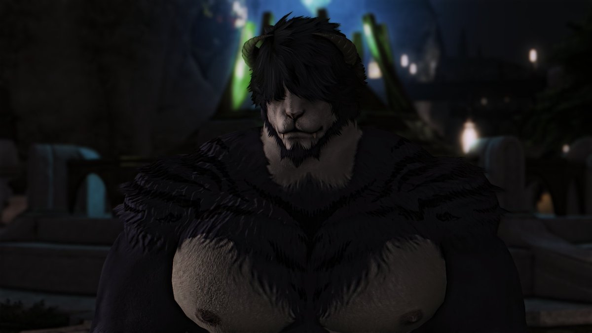 he's back~ Look at the boy~