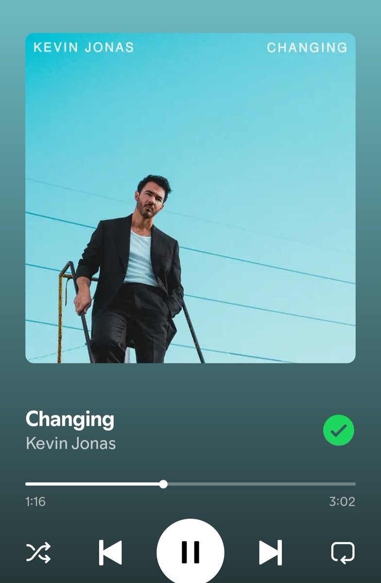 Lonelywarrior3's tweet image. El trío de canciones para creer en nosotras mismas y tratarnos con amabilidad.