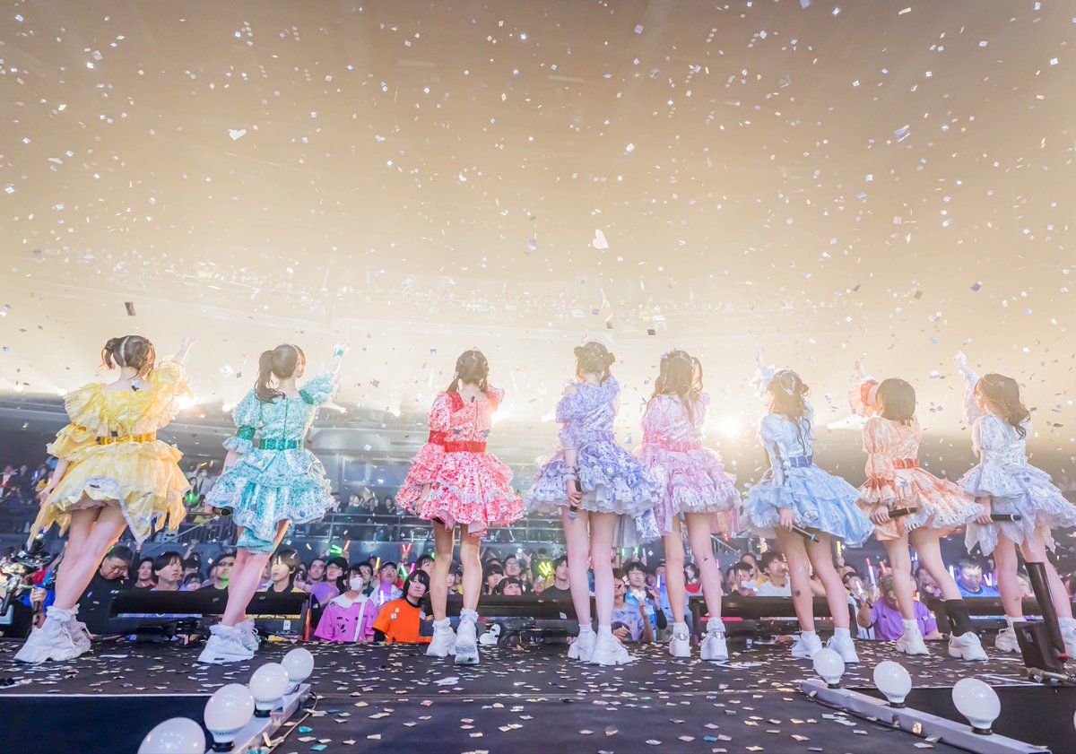 Hinari_FESTIVE's tweet photo. Kanadevia Hallありがと🎤✨

卒業前のTDCは集大成を見せる形だったけど今回はほぼ初めてで、サポートが決まってからあまりにも時間がなく人生でこんなに練習した事ないってくらい毎日練習したけど時間が全然足りなくて、良いライブが出来るか不安だったけど皆から嬉しい言葉を沢山貰えて幸せです…💚 https://t.co/JIWnkIItBt