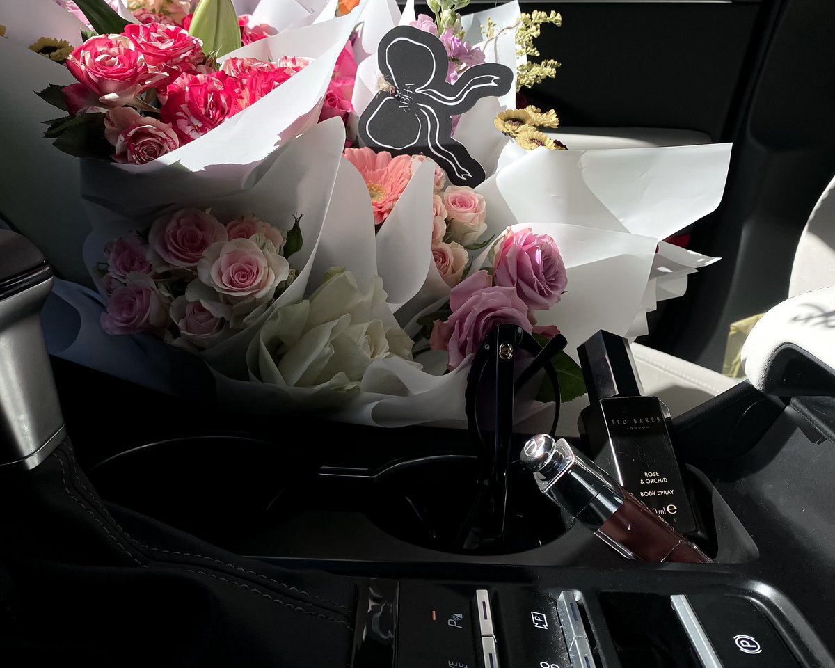 nnouuffe's tweet image. —-