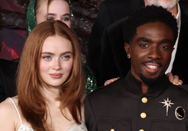 selenxshands's tweet image. they would be the IT couple